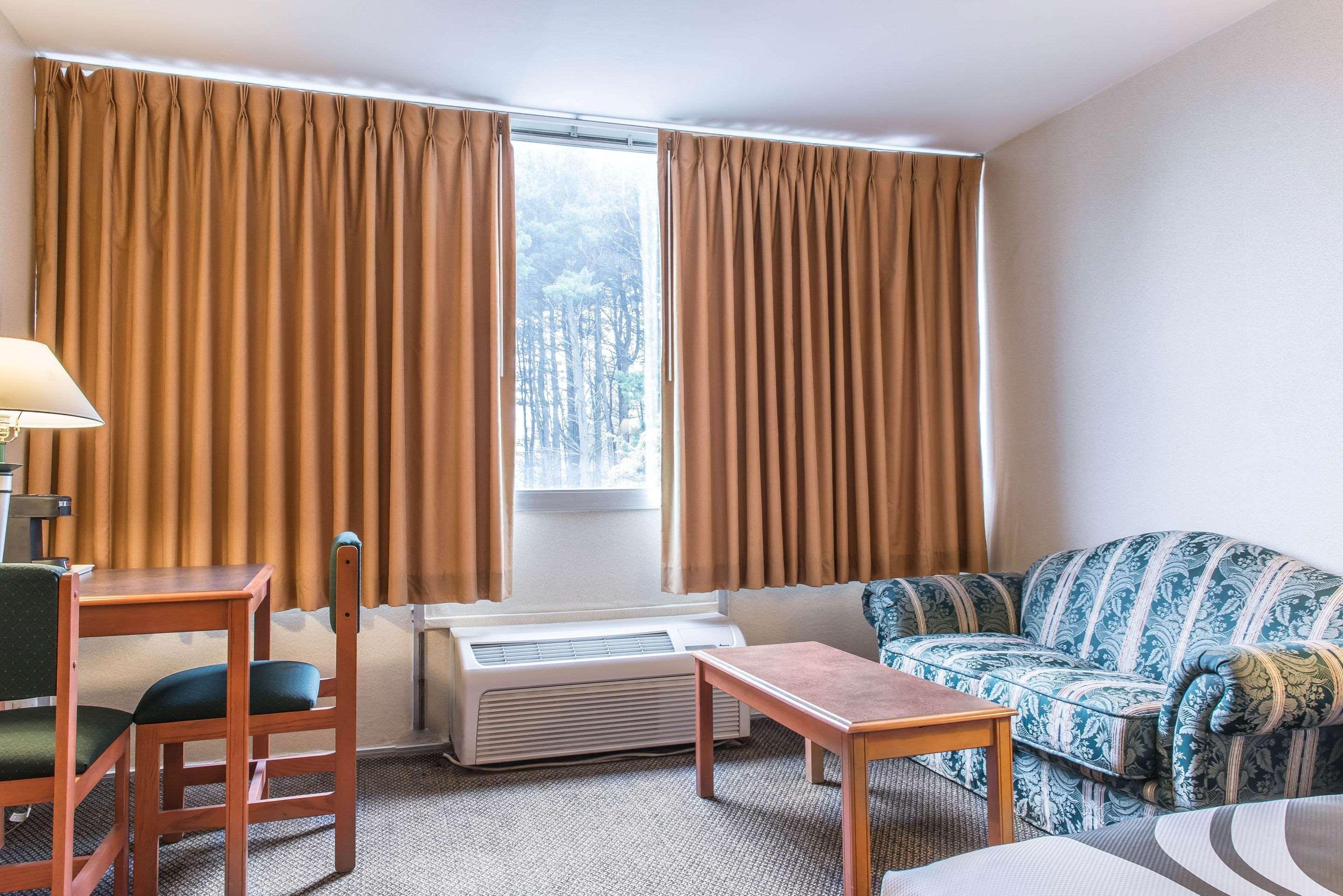 Quality Inn Гермітедж Екстер'єр фото