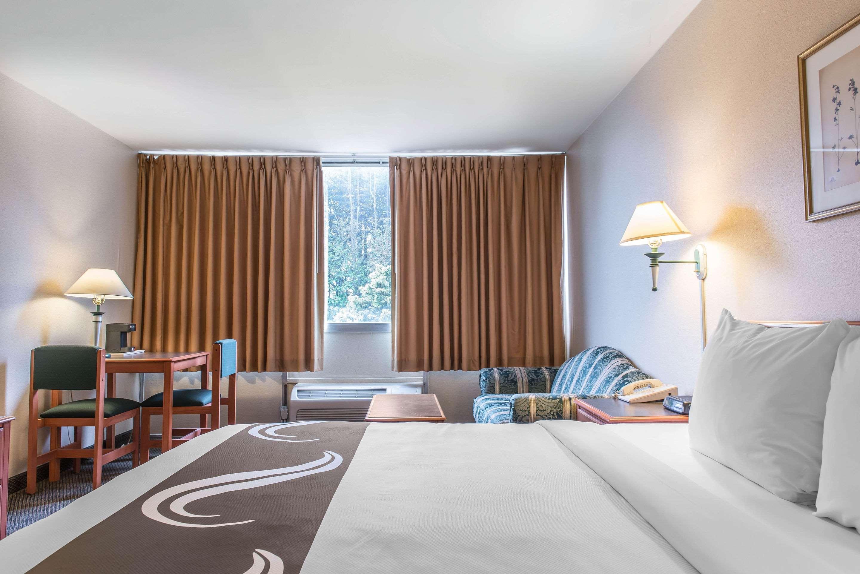 Quality Inn Гермітедж Екстер'єр фото