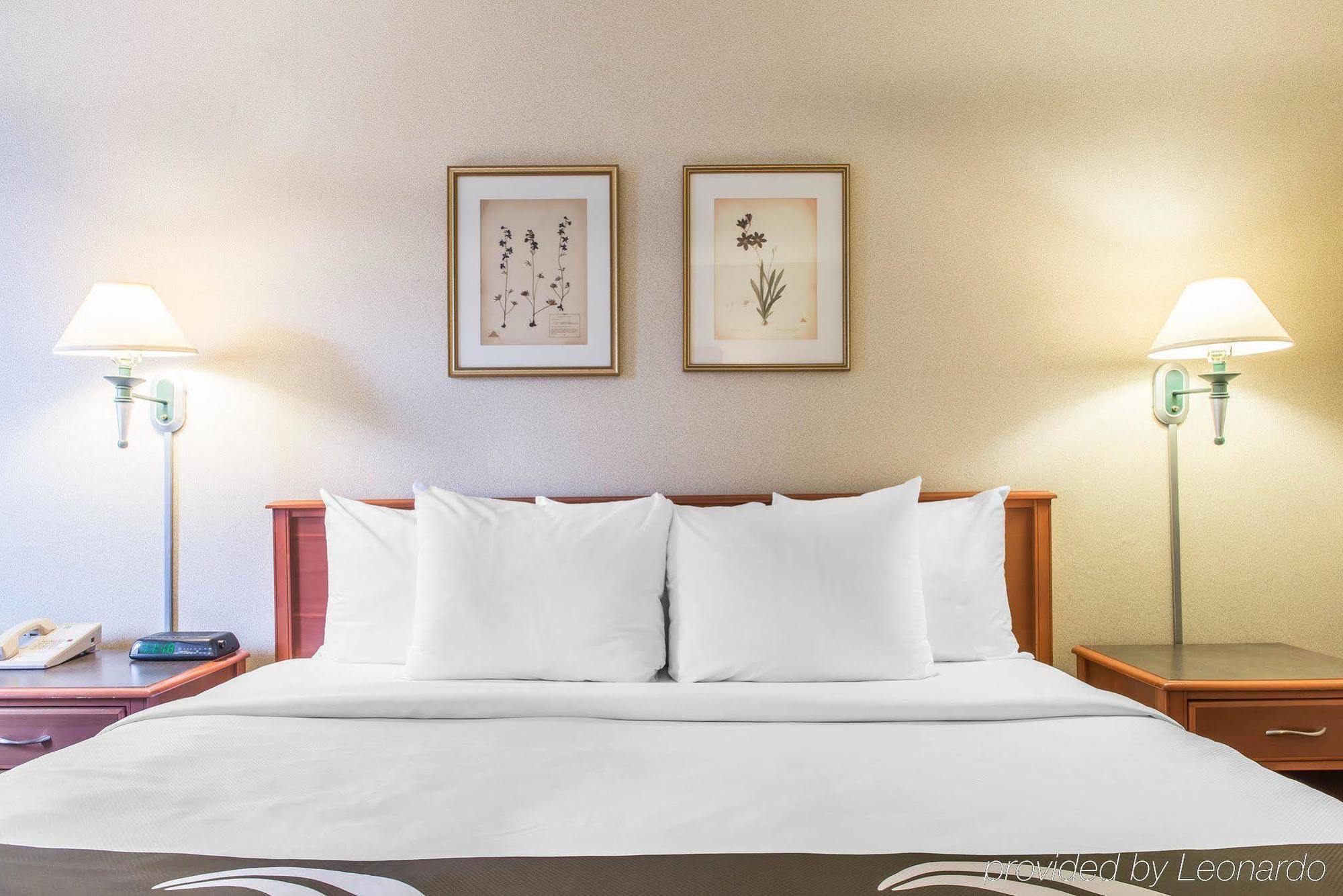 Quality Inn Гермітедж Екстер'єр фото